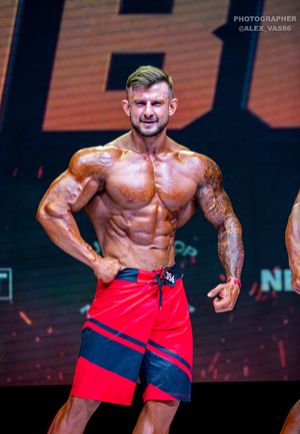 MEN‘S PHYSIQUE +179